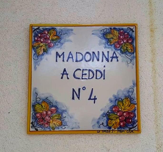 La Pergola Appartamenti Santa Lucia del Mela Zewnętrze zdjęcie