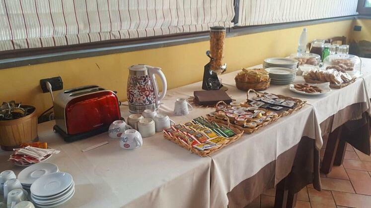 La Pergola Appartamenti Santa Lucia del Mela Zewnętrze zdjęcie